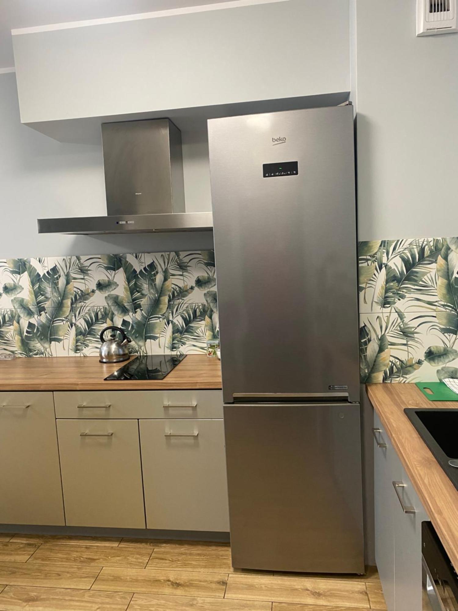 2 Tyskie Apartamenty Z Ogrodkiem Tychy Bagian luar foto